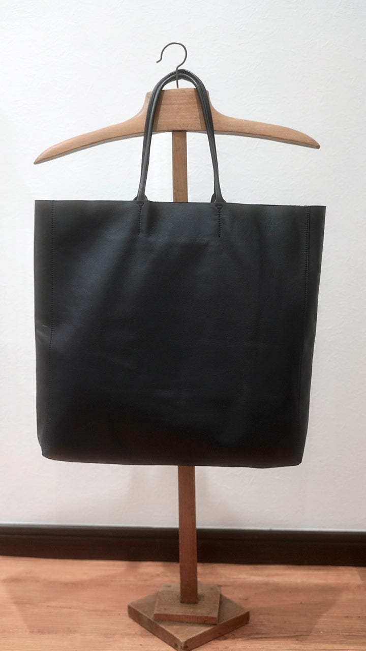 pan lether tote m