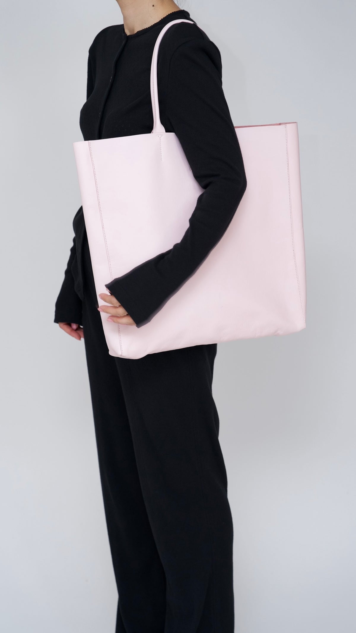 pan leather tote m