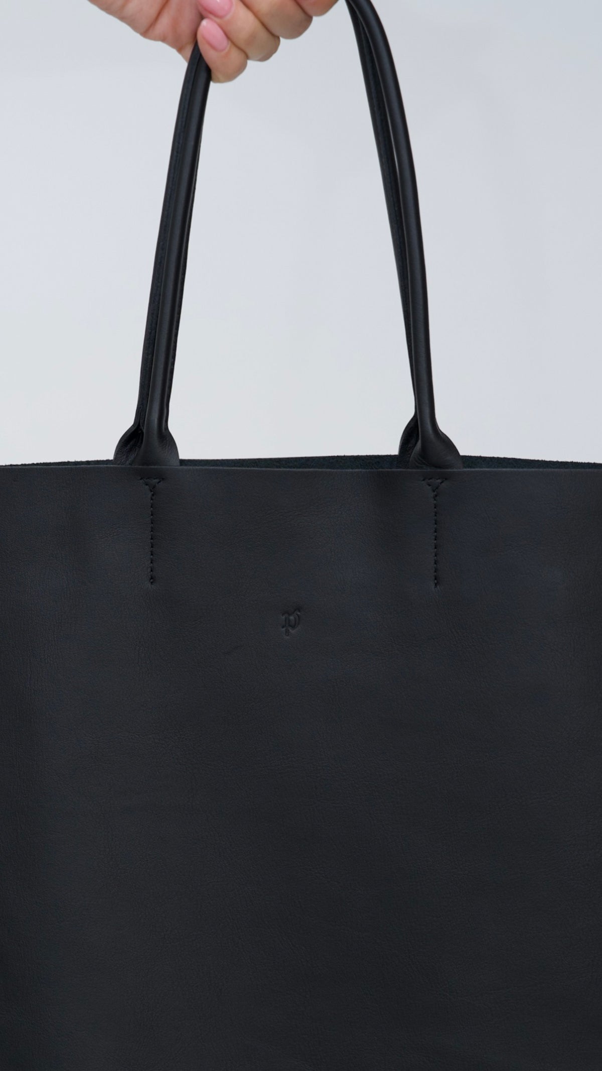 pan leather tote m